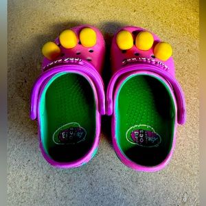 beautiful vibrant crocs for baby size c6